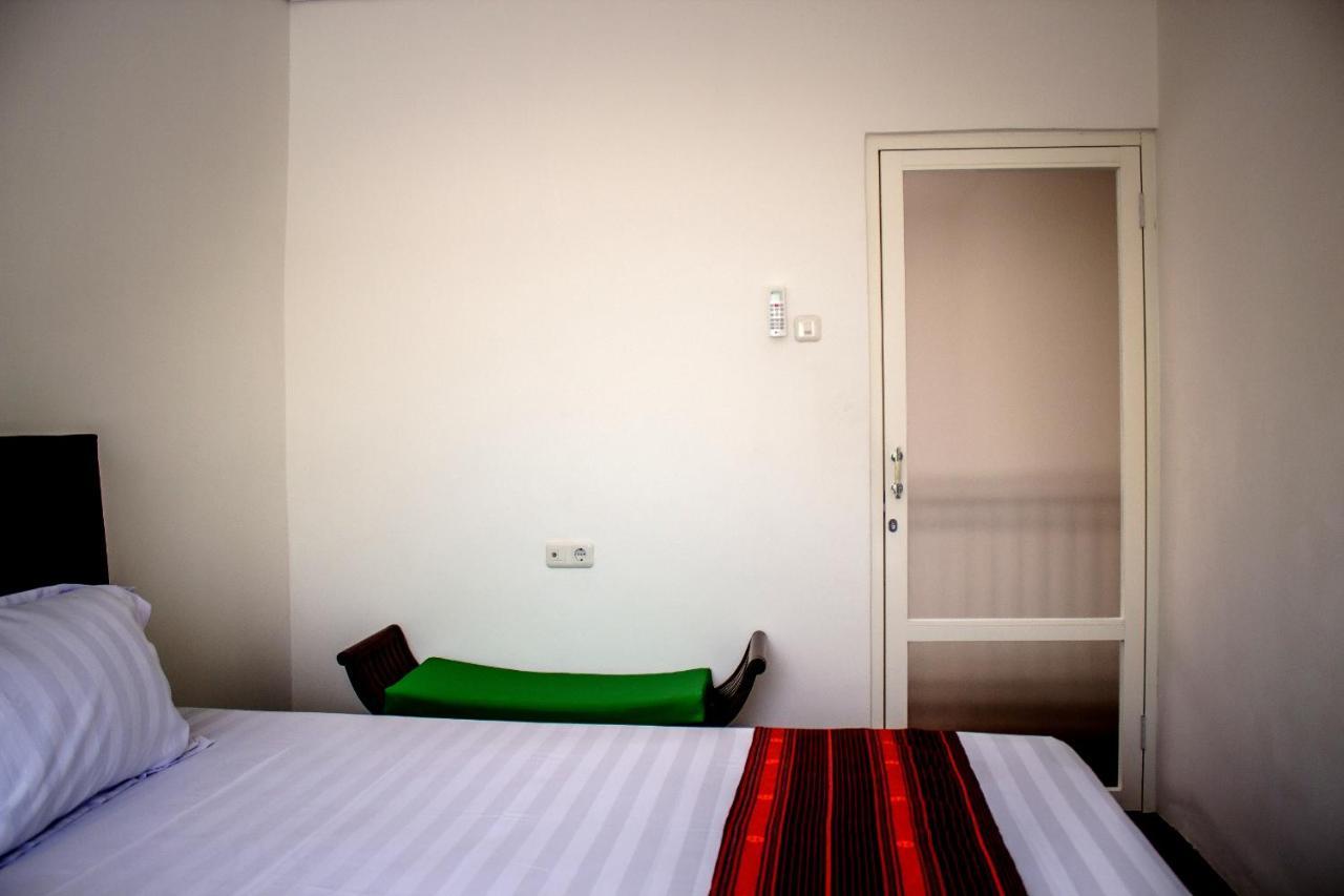 דירות ג'ימבאראן Donata House מראה חיצוני תמונה