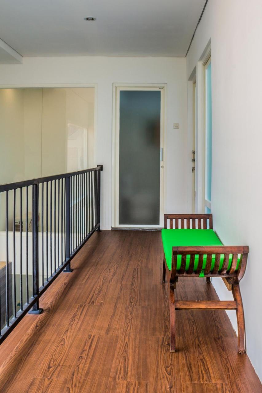דירות ג'ימבאראן Donata House מראה חיצוני תמונה