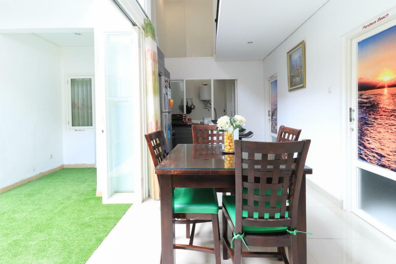 דירות ג'ימבאראן Donata House מראה חיצוני תמונה