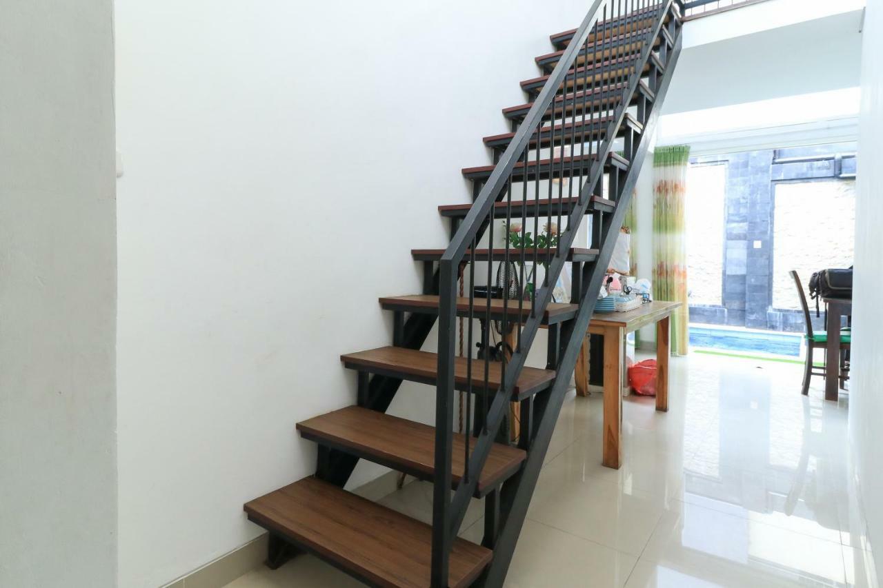 דירות ג'ימבאראן Donata House מראה חיצוני תמונה